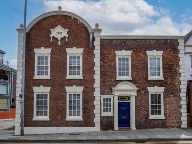 House for sale in Hoole, Chester