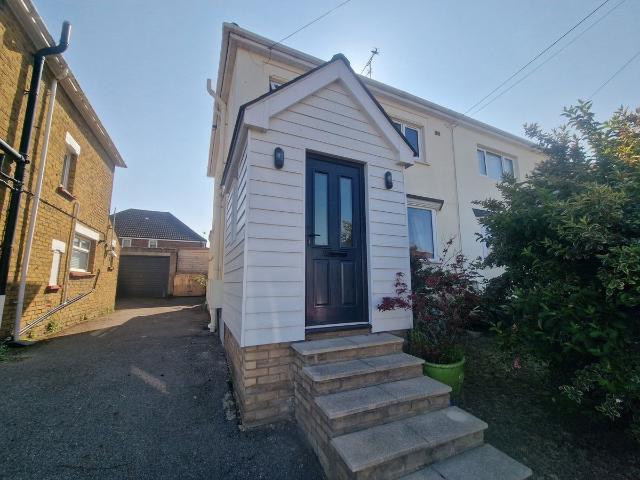 House for rent in Mill Hill, Ash