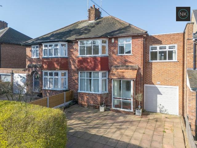 House for rent in London Borough of Redbridge, Greater London
