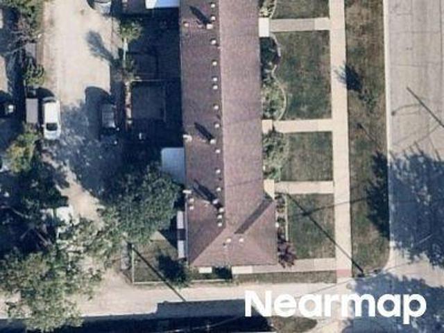 Townhouse for sale in Brookfield, Illinois