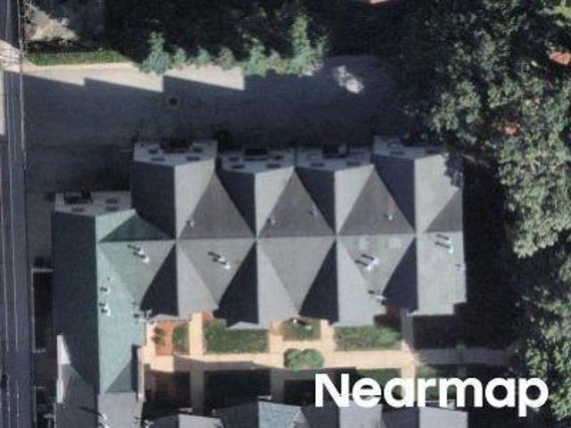 Townhouse for sale in Brookfield, Illinois