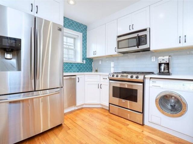 Condo for sale in Ridgewood