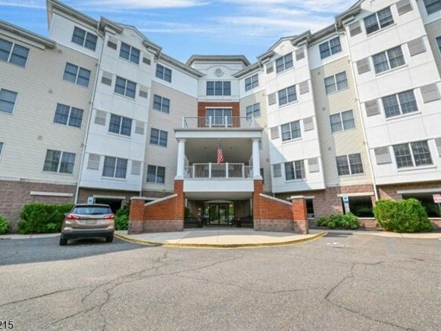 Condo for sale in Paramus, Bergen County