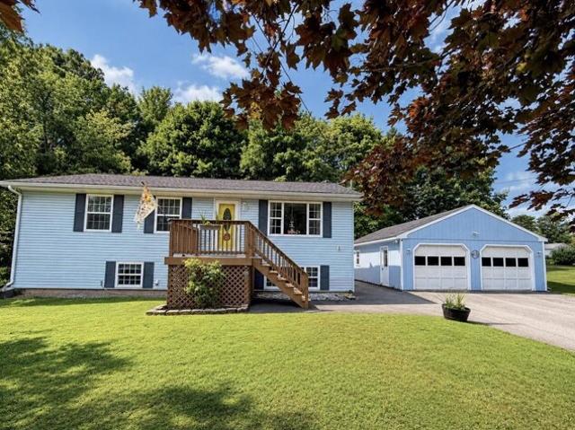 House for sale in East Millinocket, Penobscot County