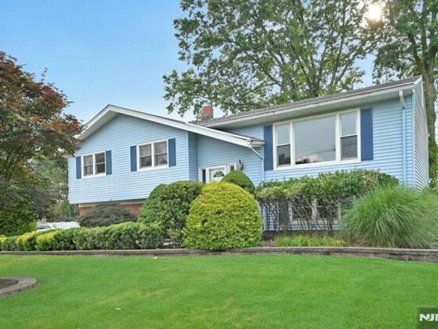 House for sale in Emerson