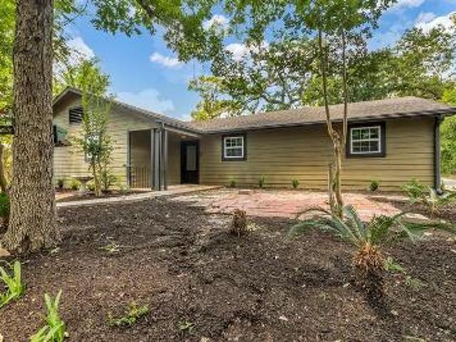 House for sale in Willis