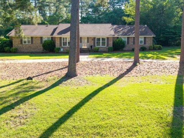House for sale in Clinton