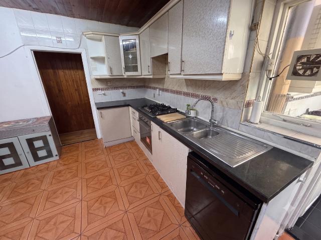 Apartment for rent in Manor Park, Greater London