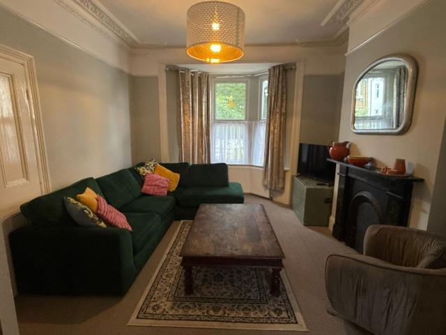 Apartment for rent in London Borough of Newham, Greater London