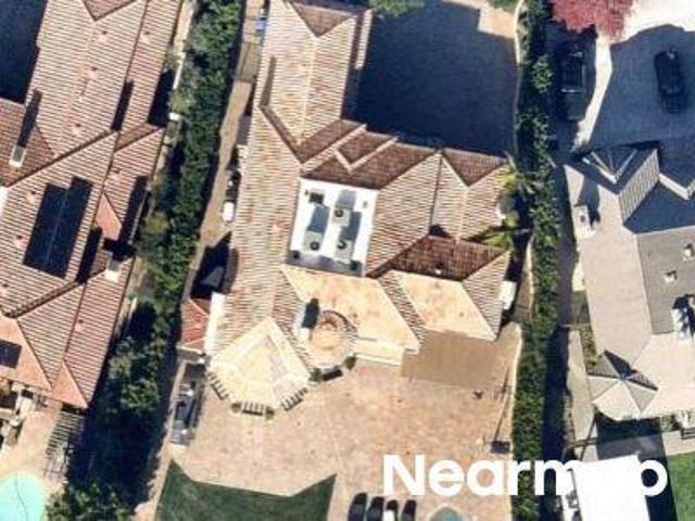 House for sale in La Canada Flintridge, California
