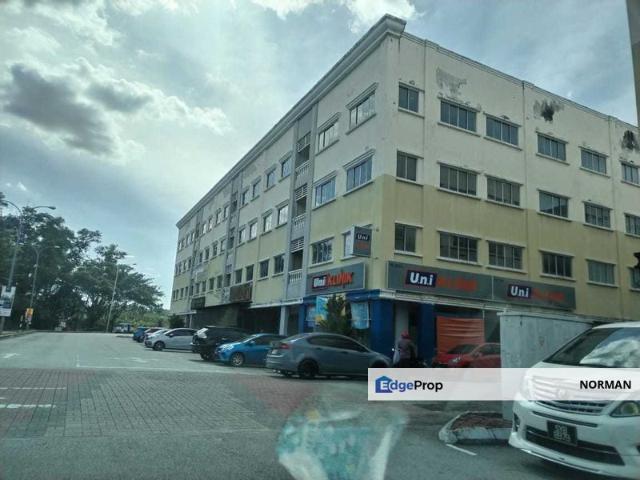 Shop for rent in Sendayan Village, Negeri Sembilan
