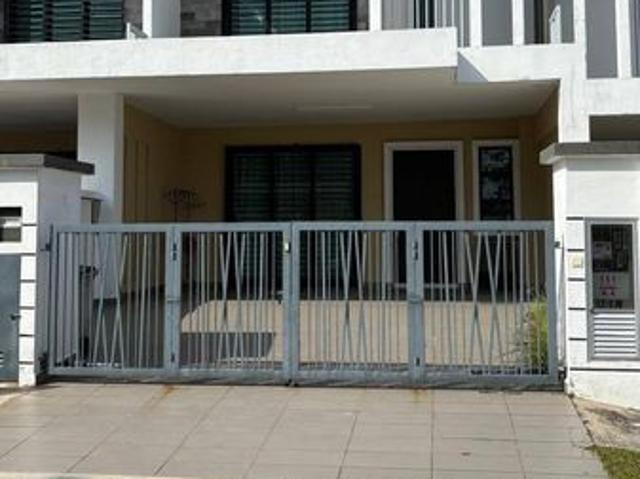 House for sale in Sendayan Village, Negeri Sembilan
