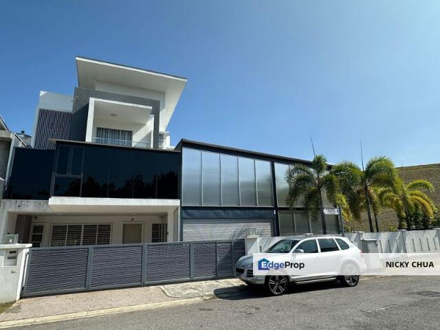 House for sale in Sendayan Village, Negeri Sembilan