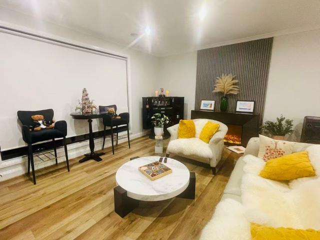 Room for rent in Forest Hill, Melbourne