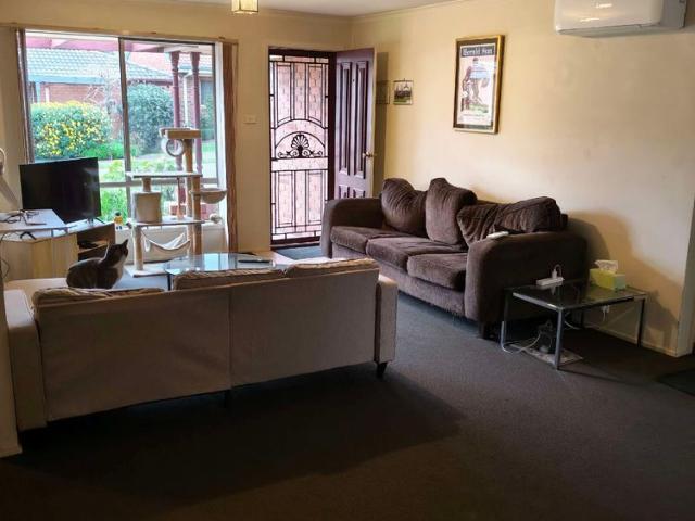 Room for rent in Camerons Creek, Victoria