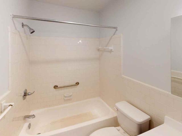 Apartment for rent in Forest Hill Terrace, Richmond