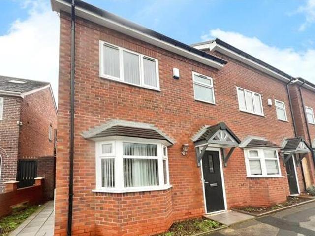 House for sale in Bloxwich, West Midlands