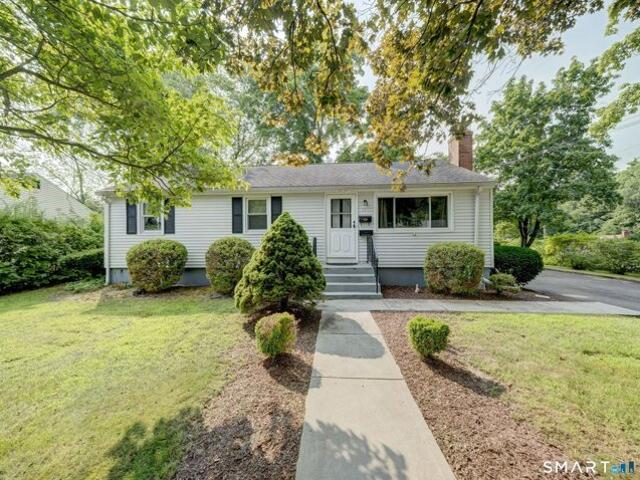 House for sale in Bloomfield, Connecticut