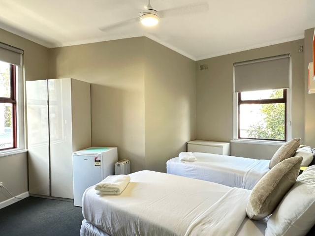 Room for rent in Inner West, Sydney