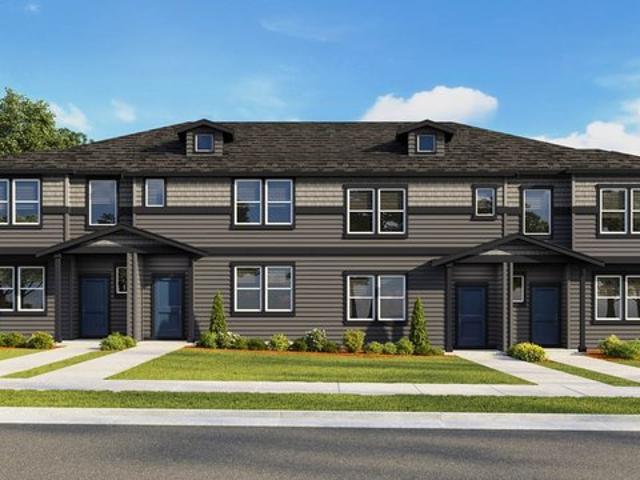 Townhouse for sale in Forest Lakes, Ohio