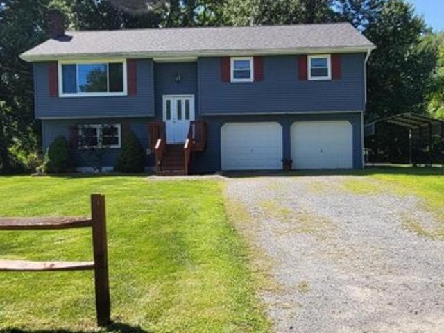 House for sale in Saratoga, New York