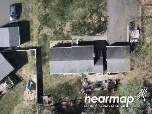 House for sale in Beverly