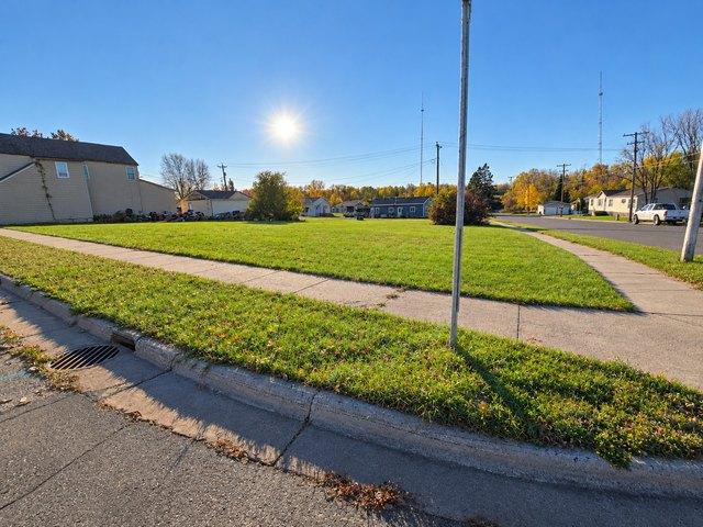 Land for sale in Buhl, Saint Louis County