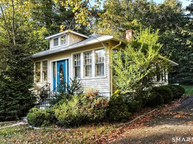House for sale in Hamden, South Central Connecticut Planning Region