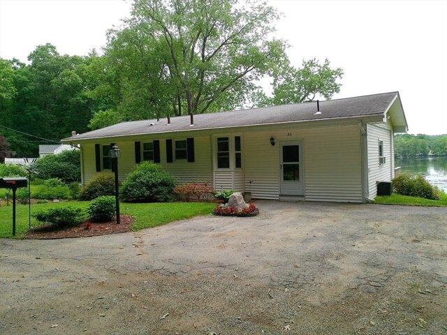 House for sale in North Oxford, Massachusetts