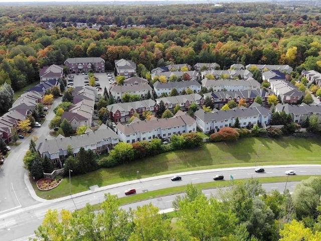Townhouse for rent in Mulhurst Bay, Ontario