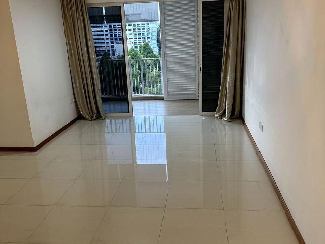 Condominium for rent in 23 North West