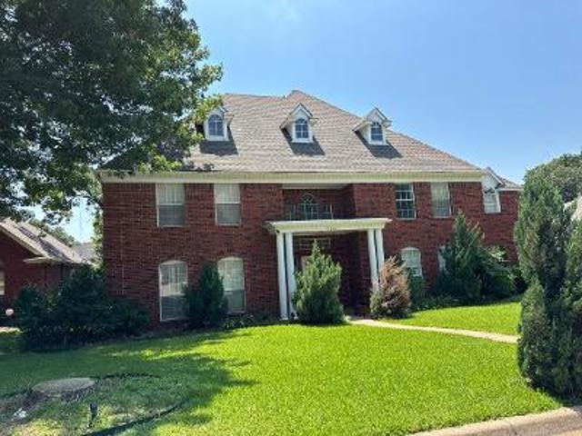 House for sale in Arlington