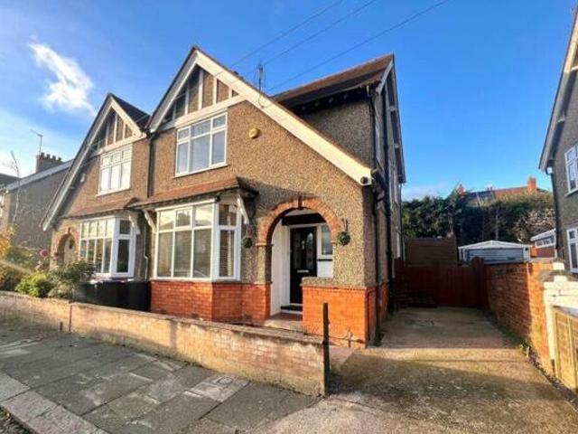 House for sale in Northampton, Northamptonshire
