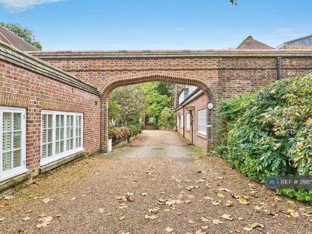 House for rent in Petersham, Greater London