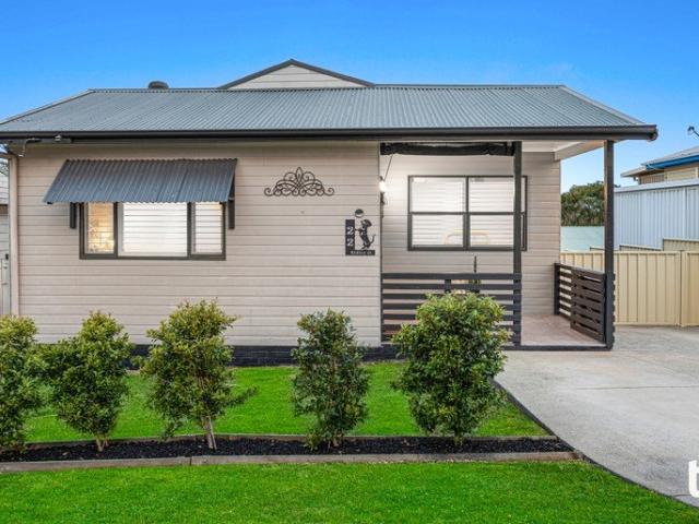 House for sale in Edgeworth, Newcastle-Maitland