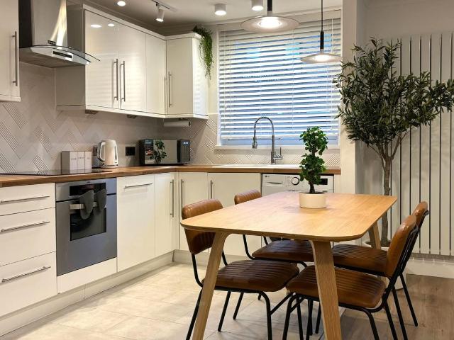 Apartment for rent in Chalk Farm, Greater London