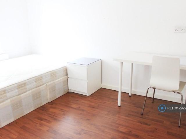 Apartment for rent in Chalk Farm, Greater London