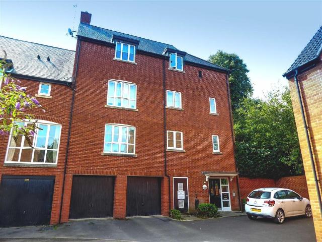 Apartment for rent in Dursley, School House
