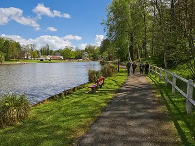 Terrain vente à Forges-les-Eaux