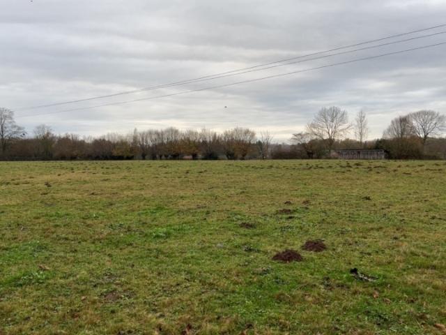 Terrain vente à Forges-les-Eaux, Seine-Maritime