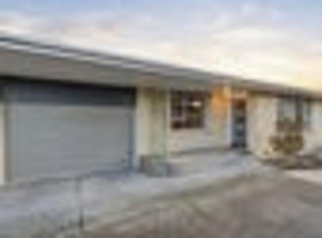 House for sale in Chaslands, Canterbury