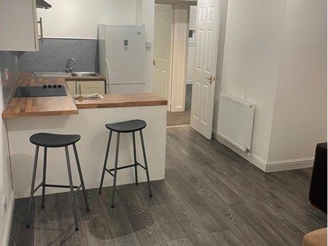 Apartment for rent in Summerston, Scotland