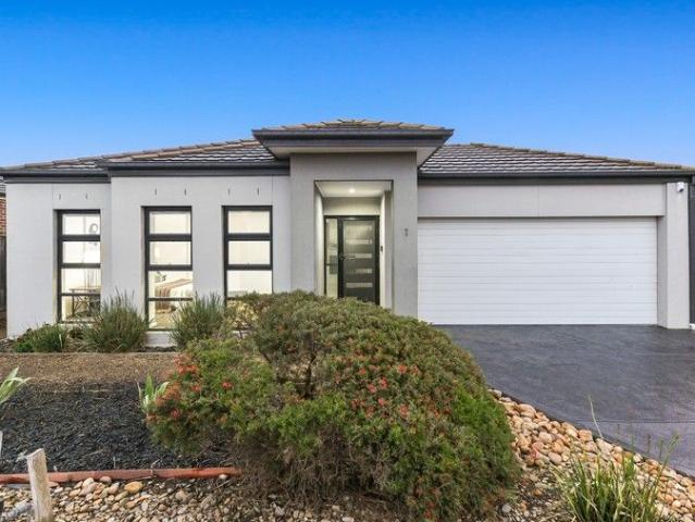 House for sale in Clyde, Victoria