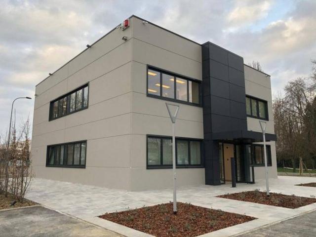 Ufficio in vendita a Formia, Lazio