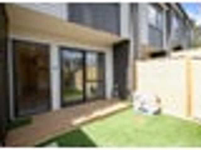 Townhouse for rent in Sunnynook, Oroua County