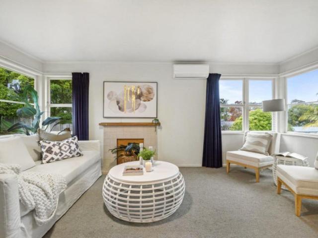 House for rent in Sunnynook, Devonport-Takapuna