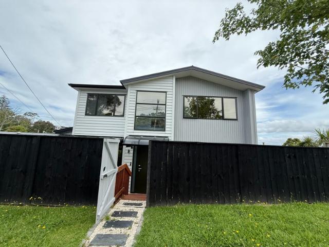 House for rent in Wairau Valley
