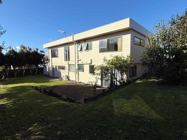 House for rent in Sunnynook, Devonport-Takapuna