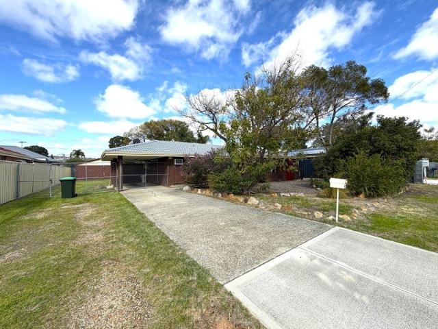 House for rent in Forrestfield, Western Australia