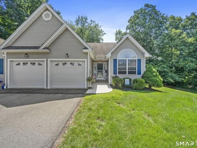 Condo for sale in Plainville, Connecticut